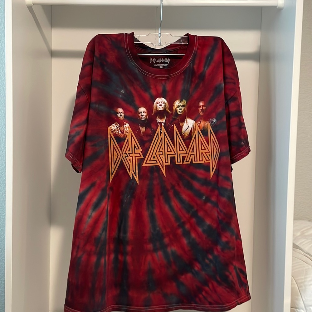 oversized def leppard band tee